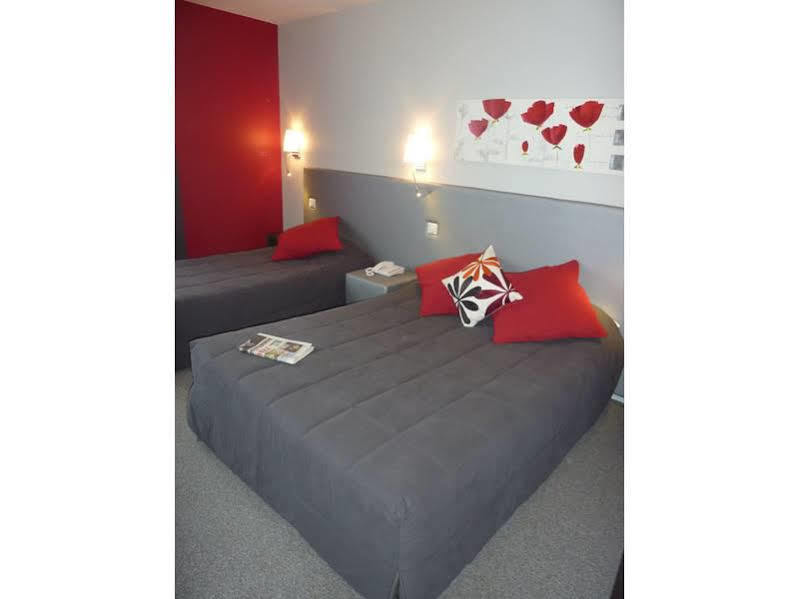 Hotel Le Glacier Villeneuve-sur-Lot Esterno foto