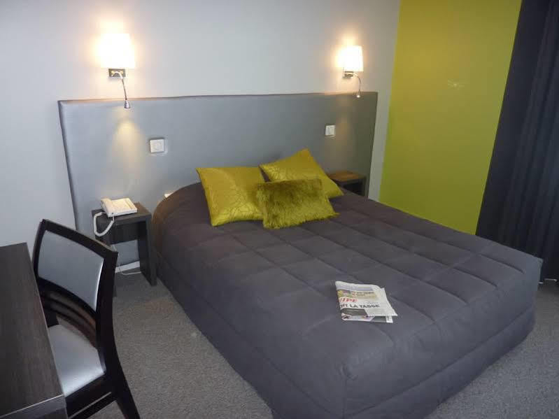 Hotel Le Glacier Villeneuve-sur-Lot Esterno foto